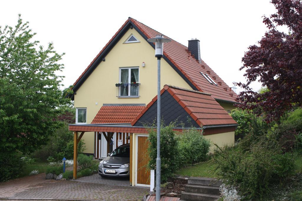 Zwischen Erfurt, Weimar & Thueringer Wald Apartment Elleben Exterior photo